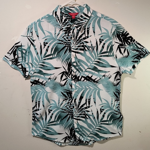 Guess Men's Small White & Tropical Green Button Down Shirt - Picture 4 of 12